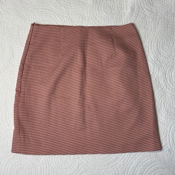 PLAID MINI SKIRT (perfect condition) - Picture 4 of 4